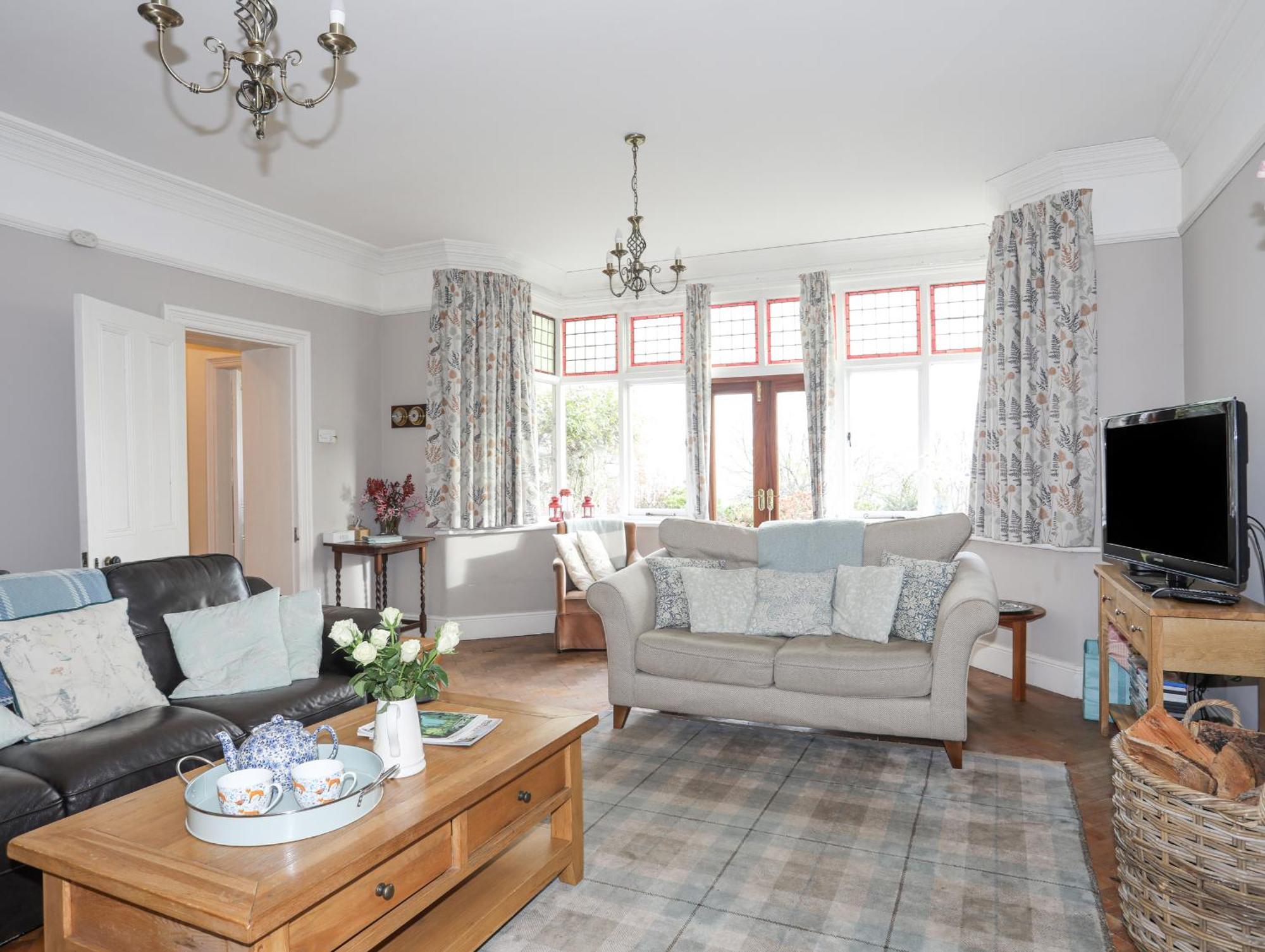 Ty'N Y Cae Villa Llanbedr-y-cennin Exteriör bild